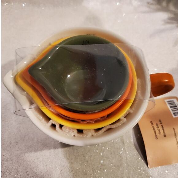 Robert Stanley Fall Harvest Sunflower Holiday Measuring Cups Set of 4 - Picture 2 of 3